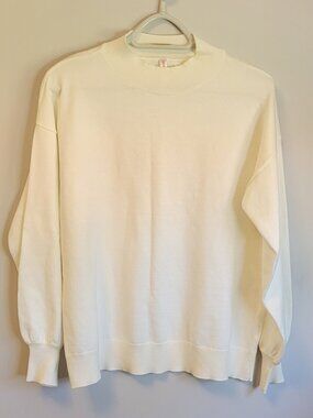 Worn Once Winter White Light Weight Sweater